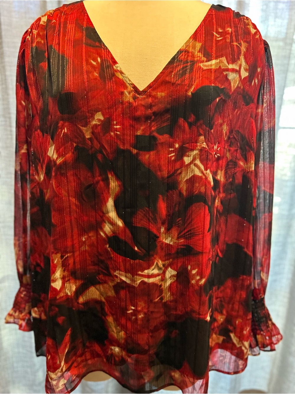 Anne Klein Red and Black Floral V-Neck Blouse